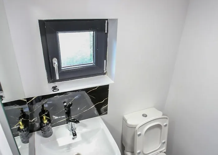 Casa Kevin 4* Нэводари